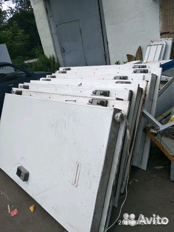 Двери для холодильных камер В наличии 300 штук