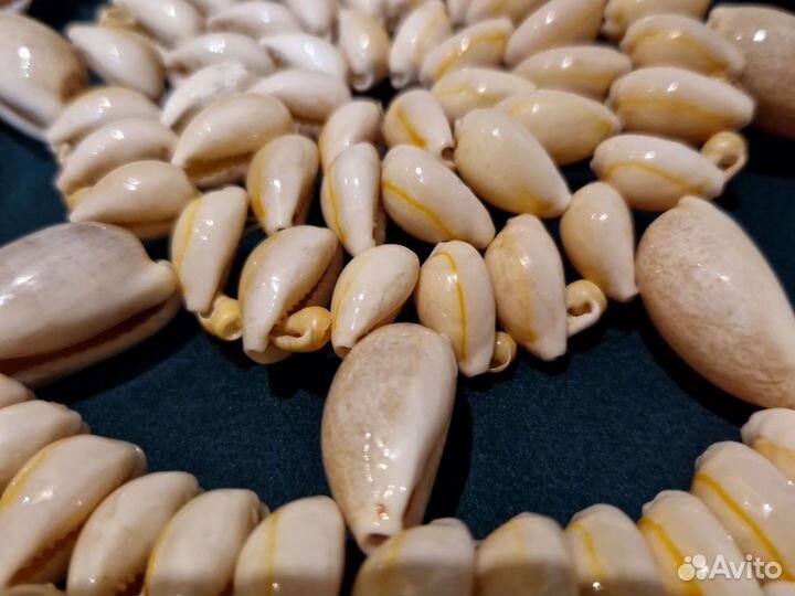 Салфетка из ракушек ручной работы