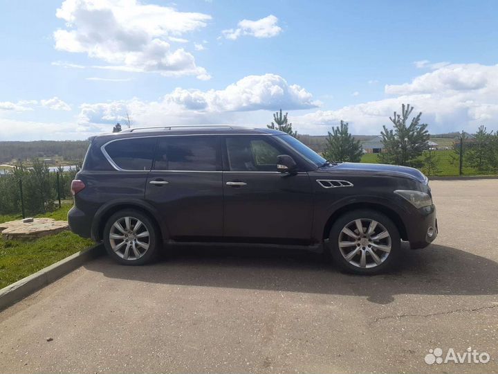 Infiniti QX56 5.6 AT, 2012, 200 000 км