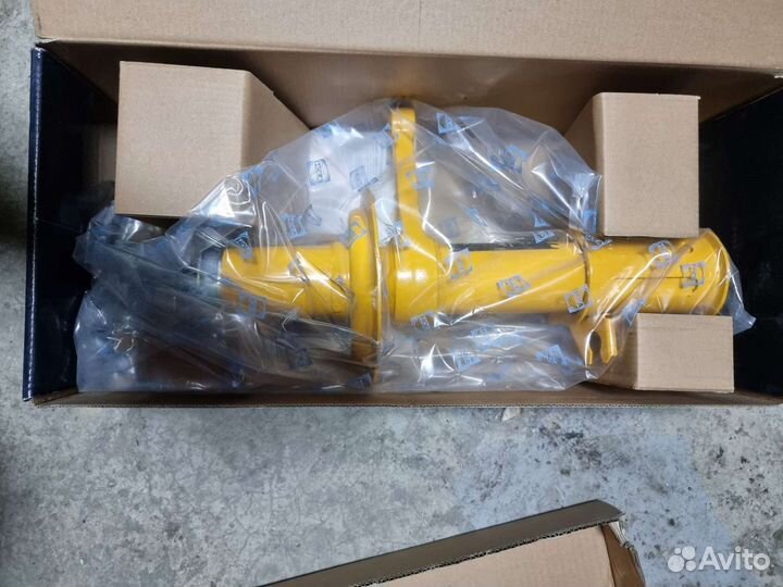 Амортизатор стойка передние 2 шт для семейств LADA