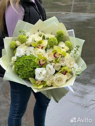 Доставка оригинальных ярких букетов в Москве и мо