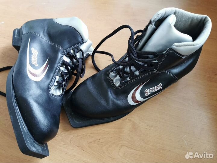 Лыжи беговые. Комплект