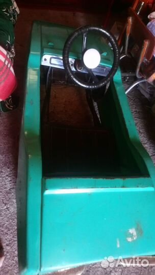 Детский автомобильный, железный, педальный