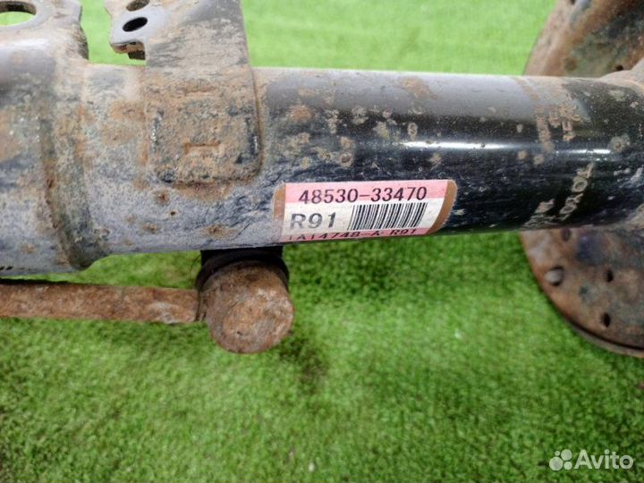 Амортизатор подвески задний правый Toyota Camry