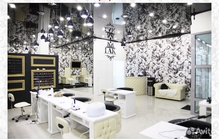 Администратор студии маникюра