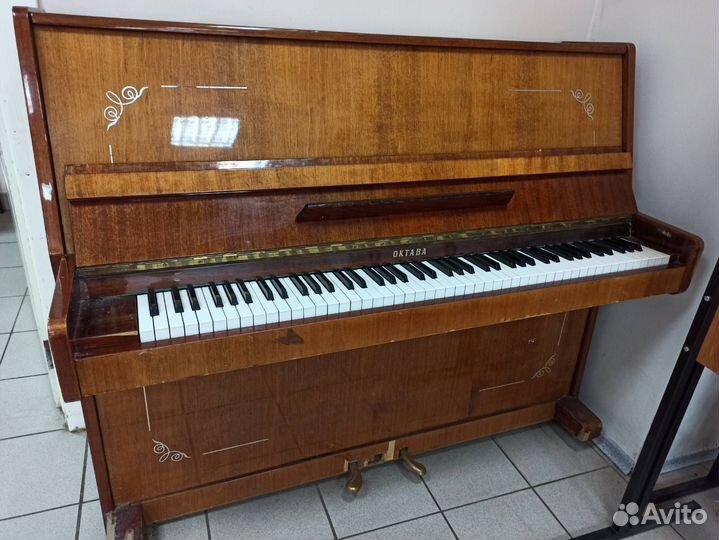 Пианино Октава