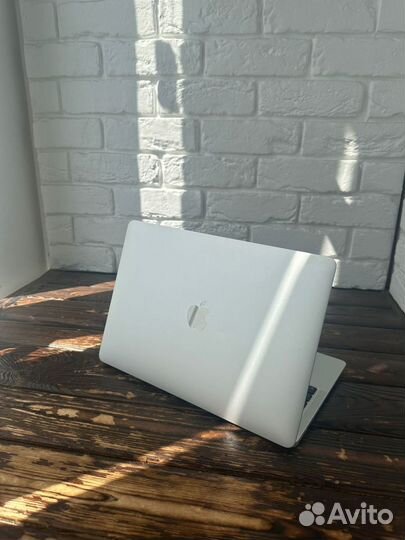 Apple MacBook Air 13 Late 2020 М1/256гб/8гб серебр