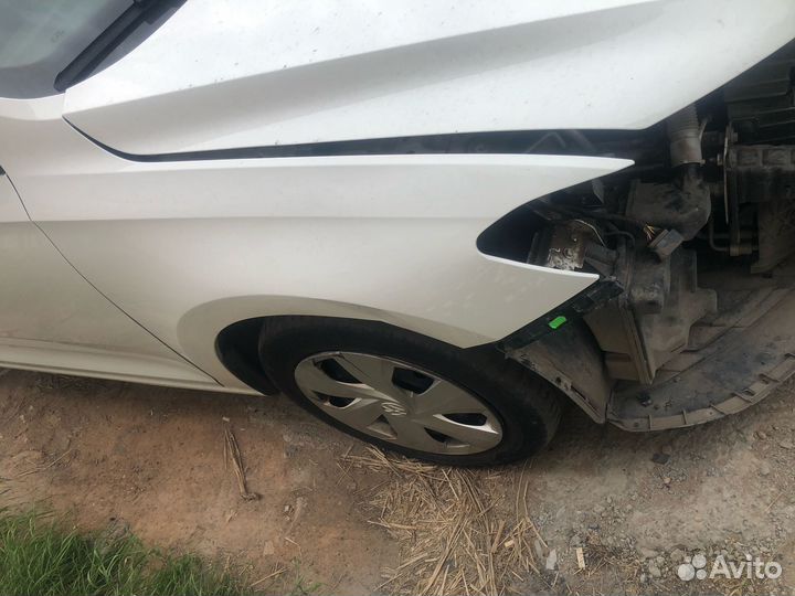 Крыло переднее правое Volkswagen Polo 6 Liftback