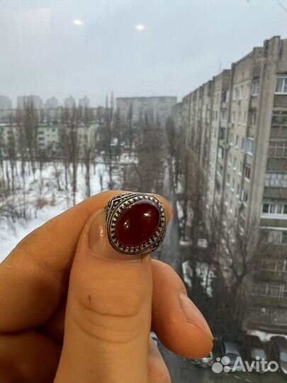 Серебряное кольцо с гранатом мужское