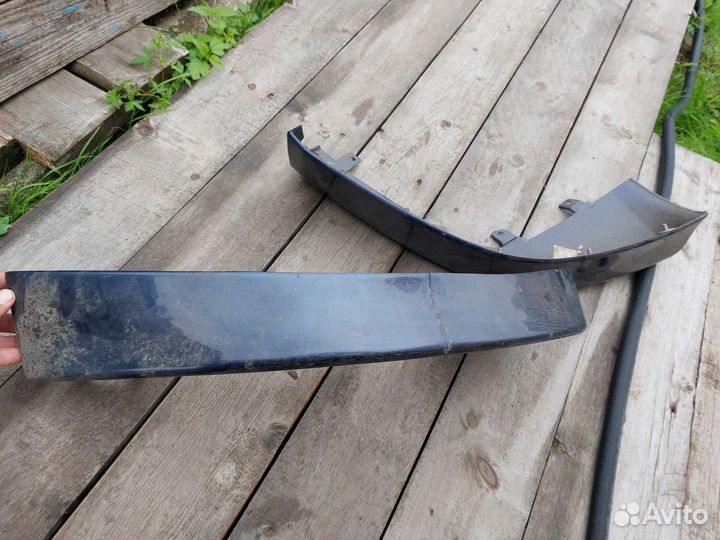 Накладка на передний бампер (клыки) на митсубиши