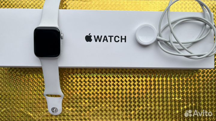 Часы apple watch se 6 40 mm