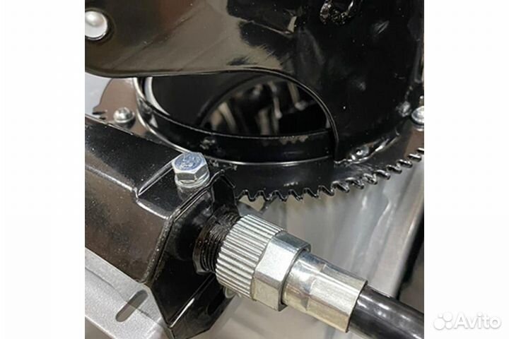 Снегоуборщик Yanis Grey Wolf GE24DHL