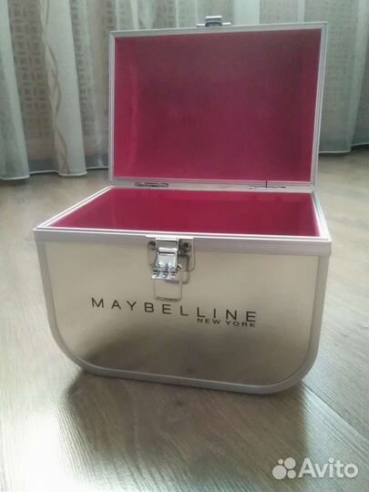 Кейс maybelline