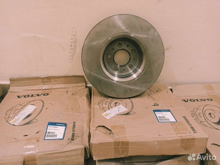 Диск тормозной задний на Volvo S60 S80 XC70