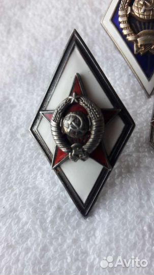 Нагрудные знаки