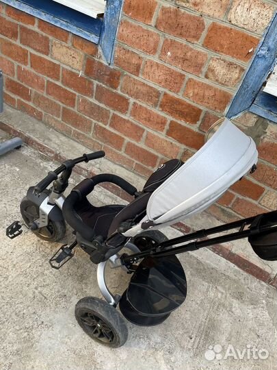 Трехколесный велосипед