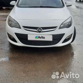 Opel Astra 1.6 МТ, 2014, битый, 143 000 км