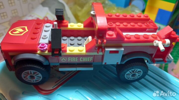 Lego френдс россыпью, фигурки, животные, книжки