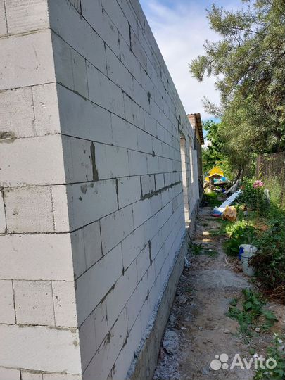 Бригада строителей