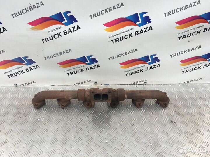 Коллектор выпускной в сборе