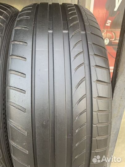 Dunlop SP Sport Maxx TT 235/55 R17 99Y