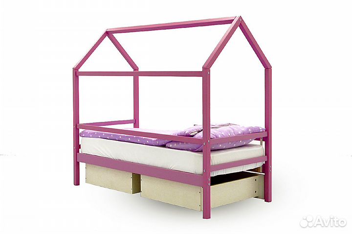 Детская кровать-домик из массива