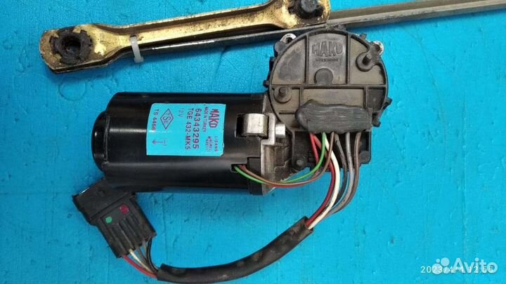 Мотор дворников Renault Logan