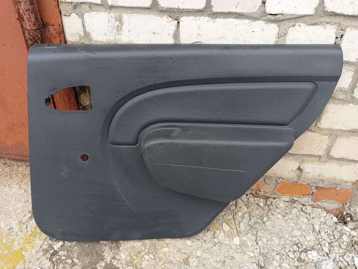 Дверная карта Рено Логан 1