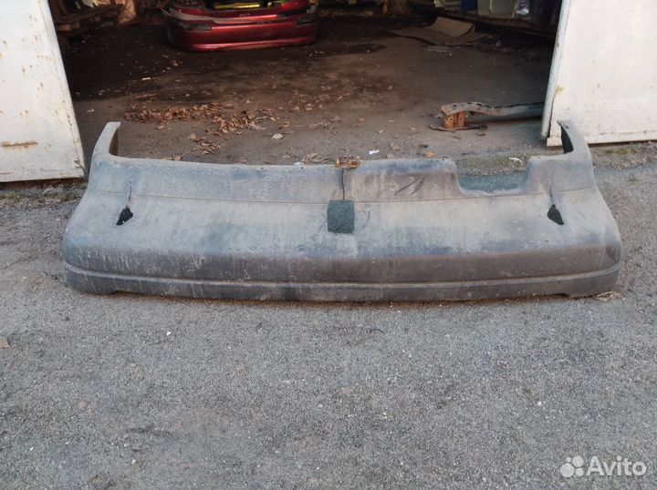 Задний бампер Фольцваген Пассат б3 универсал