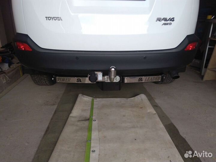 Фаркоп для Toyota Rav4 XA40 2013-2019