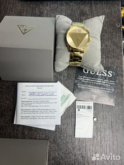 Наручные часы guess