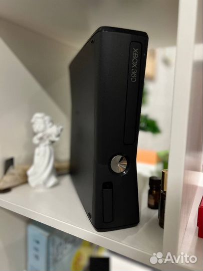 Xbox 360 Slim freeboot + 34 игры