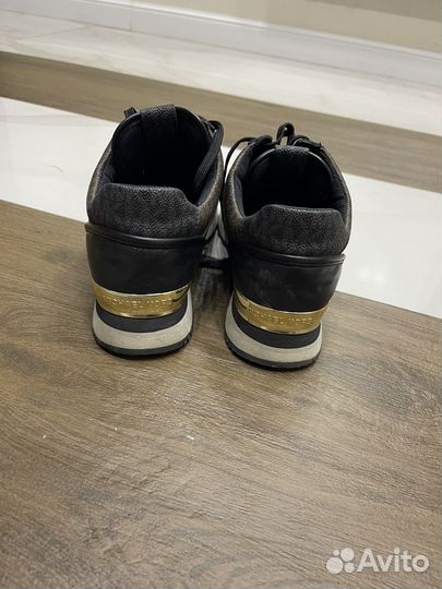 Кроссовки женские MK оригинальные