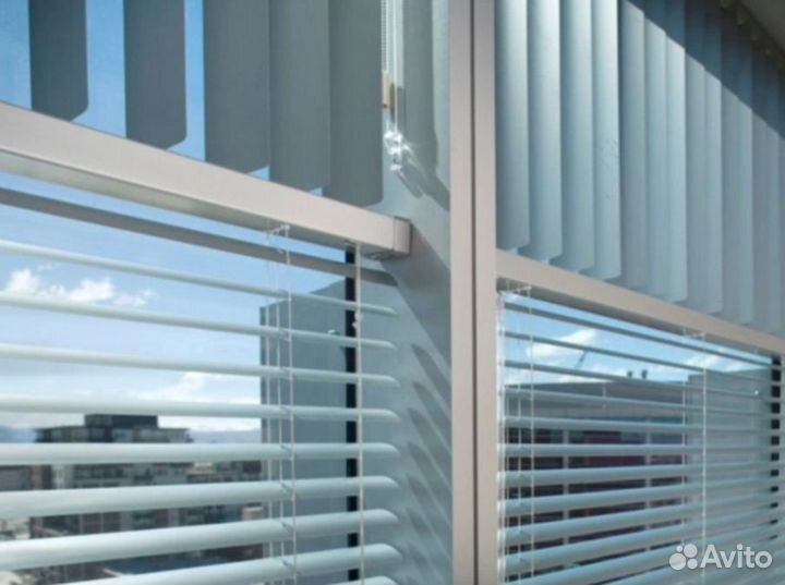 Жалюзи в комнату