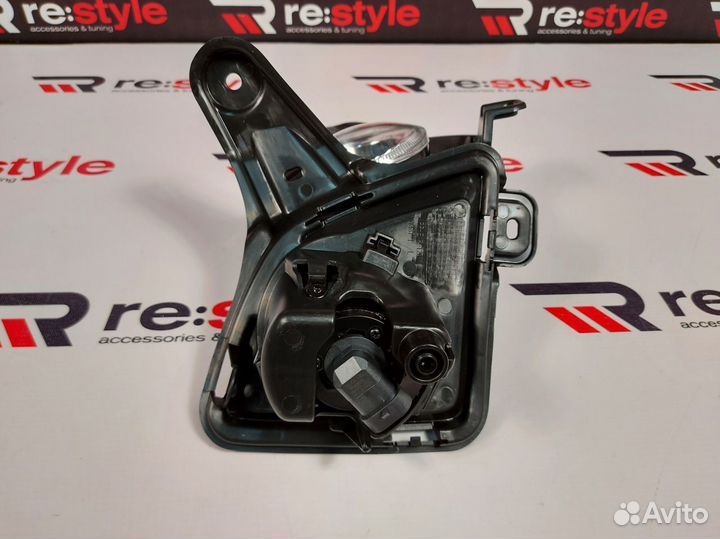 Туманки Toyota Hiace 200 2м T652