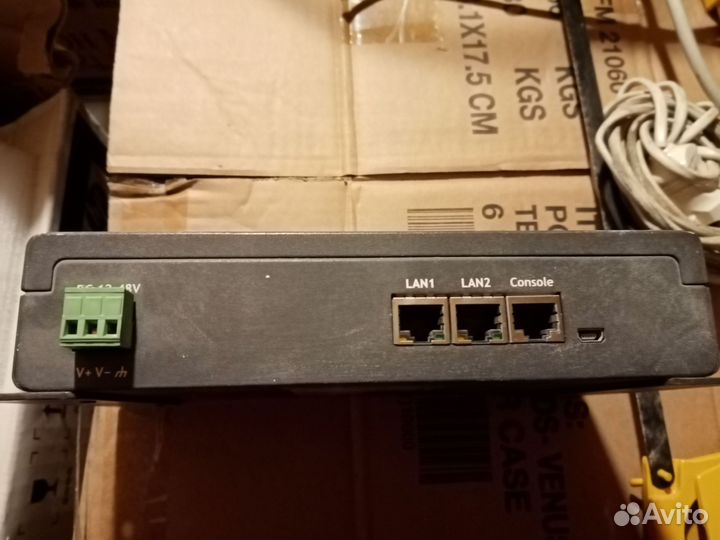 Универсальный коммуникатор moxa UC-7110-LX