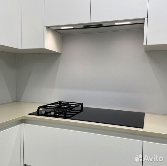 Кухня современная на заказ. Доставка и сборка