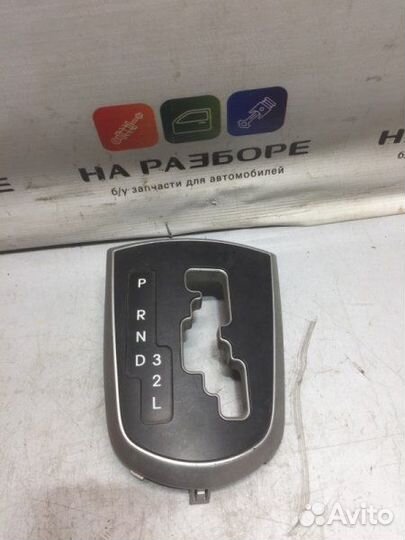 Накладка на консоль между сиденьями Hyundai