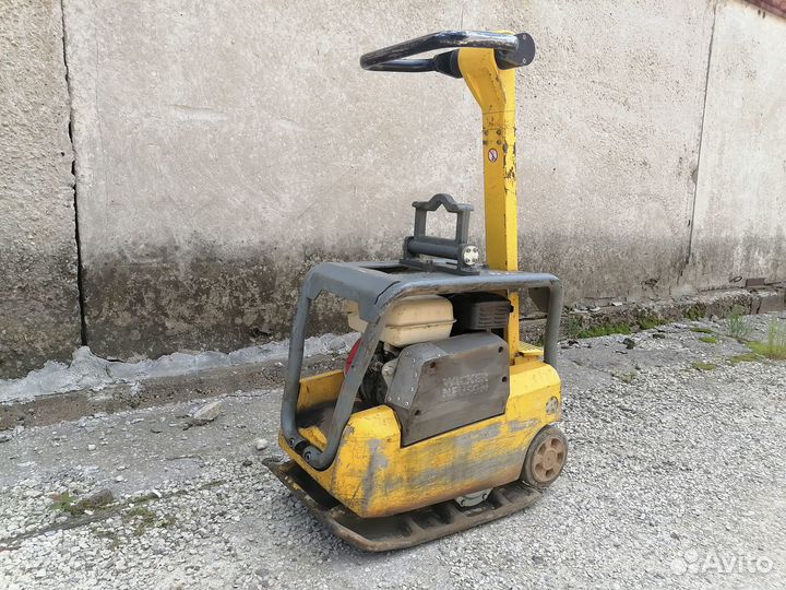 Аренда бензиновой виброплиты Wacker Neuson BPU2540