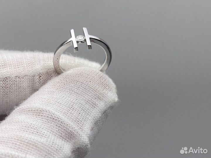 Кольцо золотое tiffani wire