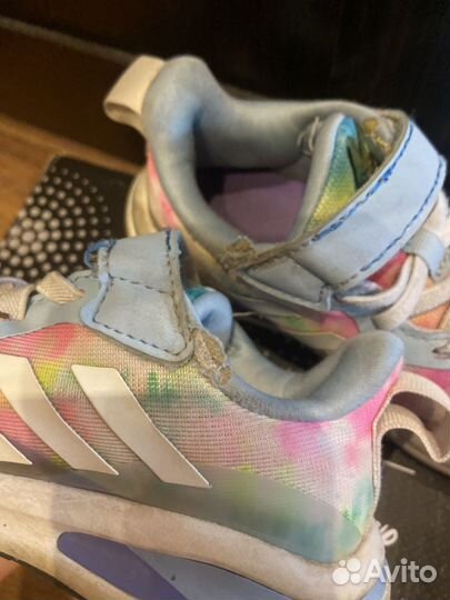 Кроссовки детские adidas 28 размер