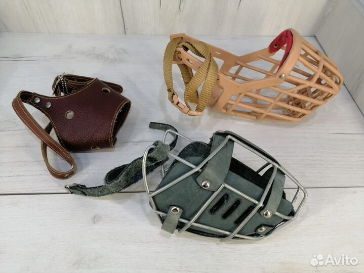 Для собак: Юбка, мячик, повод, шлейка и прочее