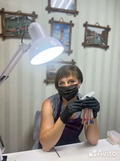 Мастер маникюра