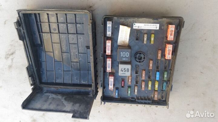 Блок предохранителей для VW Passat (B6) 2005-2010