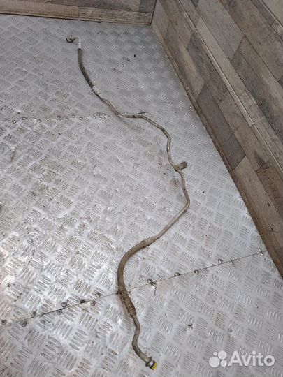 Трубка кондиционера Mercedes-Benz C-Class C280