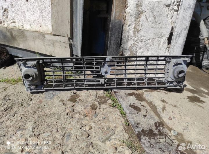 Решётка радиатора Краун