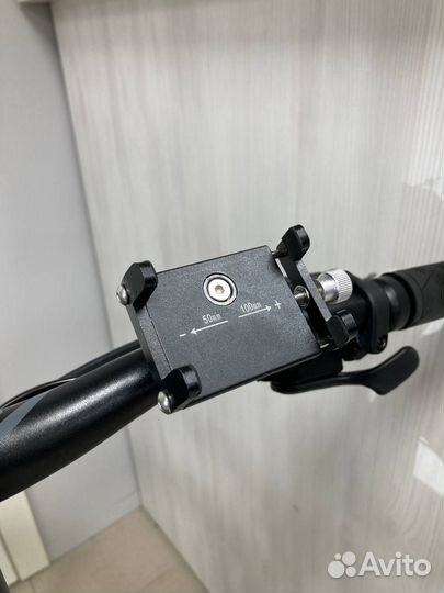 Держатель для смартфона на руль от 50 до100мм шири