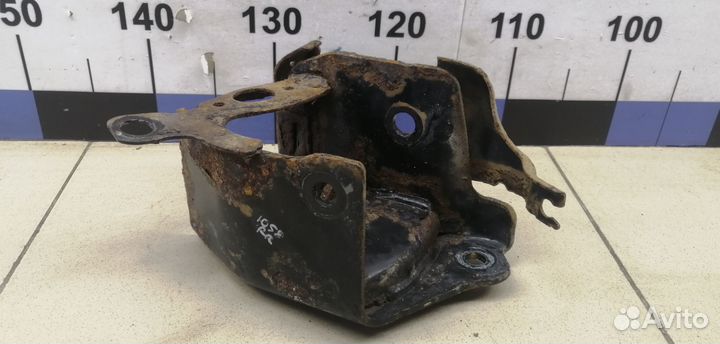 Кронштейн задней балки Juke (F15) 2011