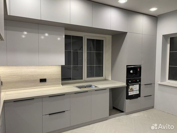 Кухни и шкафы на заказ кухонный гарнитур
