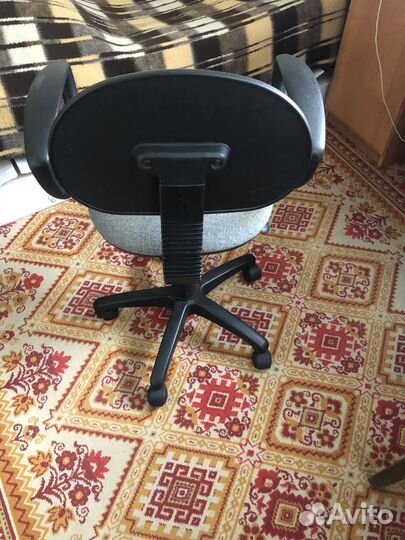 Компьютерный стул